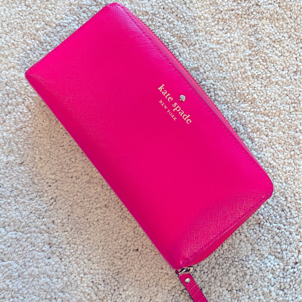 Kate Spade Wallet 🎀